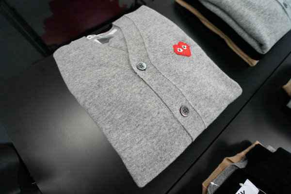  CDG Play x Invader 全新联乘“像素潮牌网店”别注系列 或将在 2022 年 8 月正式入场（CDG Play x Invader 全新联乘“像素”别注系列抢先预览）