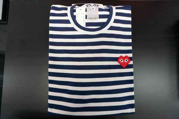  CDG Play x Invader 全新联乘“像素潮牌网店”别注系列 或将在 2022 年 8 月正式入场（CDG Play x Invader 全新联乘“像素”别注系列抢先预览）
