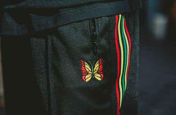  Beams x Needles 全新合作潮牌资讯系列 即将从明日开启贩售（Beams x Needles 全新合作系列明日开售）