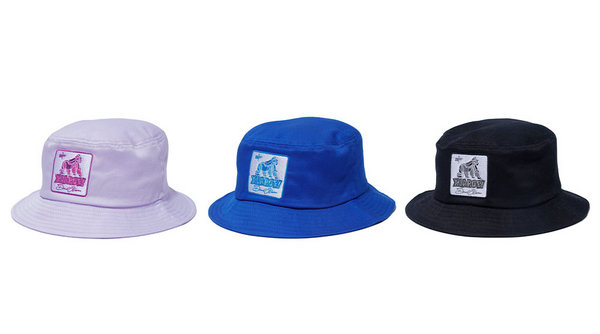 请关注 XLARGE潮牌资讯 品牌官网及网店 （XLARGE x David Flores 全新合作系列即将来袭）
