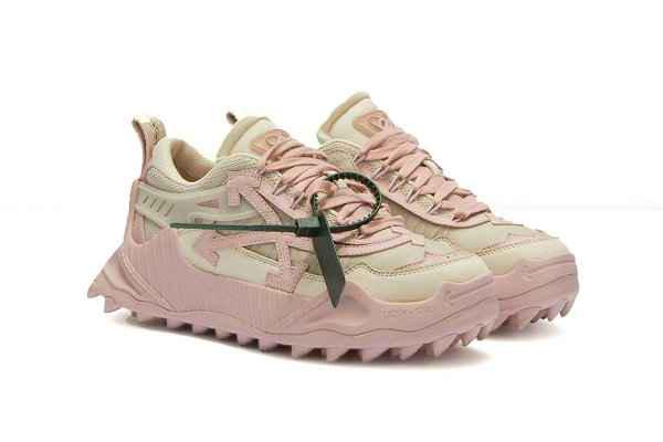  Off-White 全新 Odsy-1潮牌商城000 鞋款粉米配色 每双 $850（Off-White 全新 Odsy-1000 鞋款粉米配色登场）