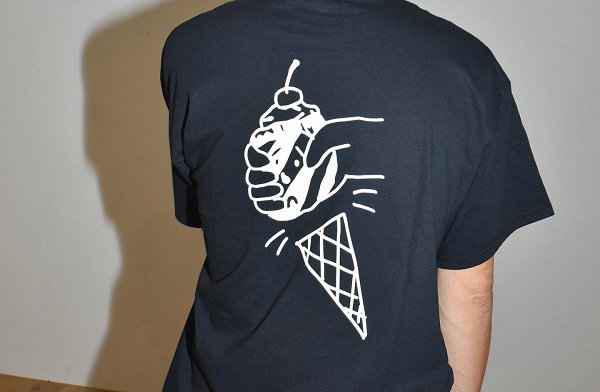 这一次 BBC ICECREAM 邀请到潮牌商城了日本艺术家 Ken Kagami 参与创作（BBC ICECREAM x Ken Kagami 全新合作系列上市）