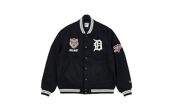 请关注 Palacechaopai.com潮牌汇 品牌官网及网店 （Palace x Detroit Tigers 全新联名系列即将登场）