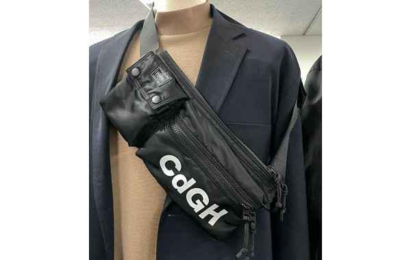 近来日本国民包袋 PORTER 与潮牌商城 COMME des GARÇONS HOMME 的联名也被曝光（PORTER x CDG HOMME 全新联名手袋系列抢先预览）