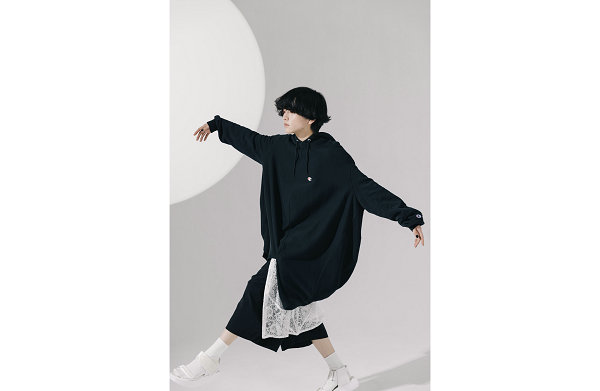 冠军 log潮牌资讯o 贯穿始终（冠军 x ANREALAGE 森永邦彦全新联乘系列即将登场）