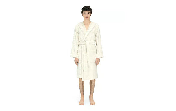 你会 pick 哪种颜色？潮牌资讯 葆蝶家线上折扣/新品 （Bottega Veneta 葆蝶家全新浴袍系列即将登场）