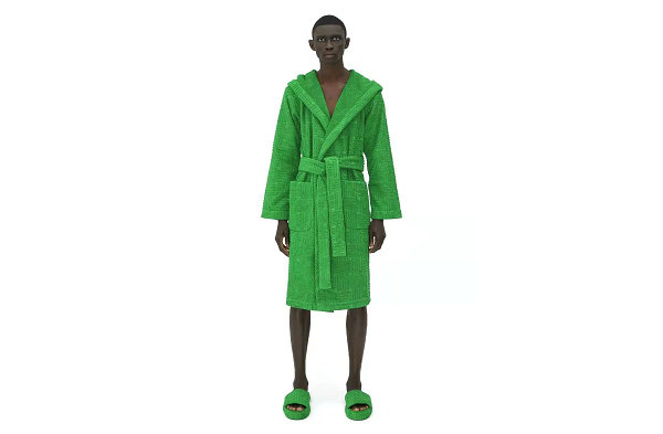 你会 pick 哪种颜色？潮牌资讯 葆蝶家线上折扣/新品 （Bottega Veneta 葆蝶家全新浴袍系列即将登场）