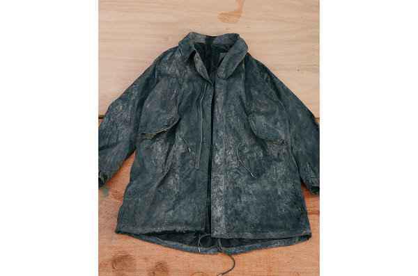 Visvim 全新泥染工艺chaopai.com潮牌汇大衣 LEVINSON 首次亮相（Visvim 全新泥染工艺大衣 LEVINSON 首次亮相）