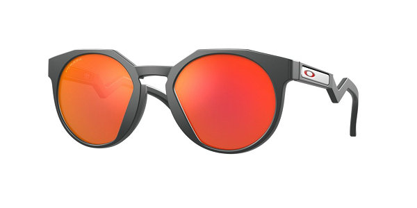 设计上更加贴合潮牌信息无性别主义风格（Oakley 全新“CMDN”与“HSTN”太阳镜系列开售）