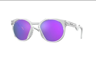 设计上更加贴合潮牌信息无性别主义风格（Oakley 全新“CMDN”与“HSTN”太阳镜系列开售）