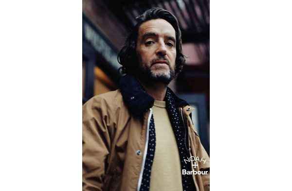 品牌即将携手英国老牌潮牌 Barbour 呈现极富街头韵味的设计（Noah x Barbour 全新联乘系列即将发售，经典设计重塑）