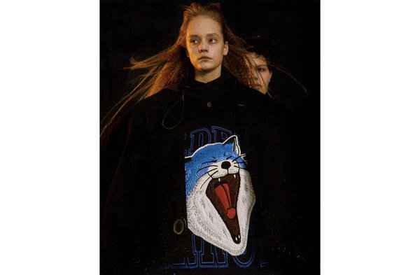  在第二波秋冬单潮牌品牌品稳步发售之际（Ader Error x Maison Kitsune 全新联名系列开售）