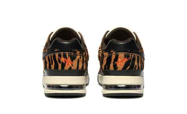 为此日系潮流 A BATHING APE 也将自潮牌品牌家的经典鞋款改换新装并推出了限定设计（BAPE 2022 虎年限定 ROAD STA 及 SK8 STA 鞋款系列上市）