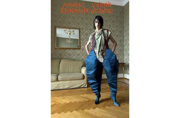 同时还邀请到了摄影师潮牌信息 Juergen Teller 亲自操刀拍摄（Vivienne Westwood 2022 春夏系列造型大片出炉）
