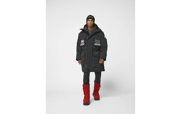 公布了童装新作之潮牌商城后又开始涉足鞋履领域（Canada Goose 加拿大鹅首个鞋款系列即将发售）