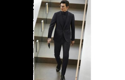 这一次官方选用了 Use潮牌资讯 The Existing 可持续面料进行制作（Zegna 杰尼亚全新“Modern Tailoring”胶囊系列上架）