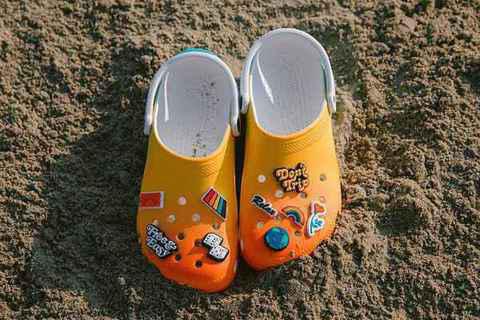  chaopai.com潮chaopai.com潮牌汇牌汇获悉（Crocs x Free Easy 全新联名鞋款系列即将发售）