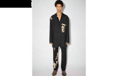  chaopai.com潮潮牌牌汇获悉（Acne Studios x Robbie Barrat 2021 秋冬联名系列登场）