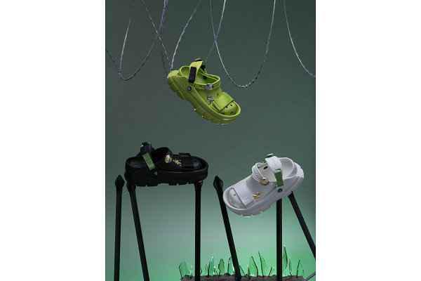 上官喆 x Crocs 全新联名chaopai.com潮牌汇鞋款系列亮相，叠中叠设计（上官喆 x Crocs 全新联名鞋款系列亮相，叠中叠设计）
