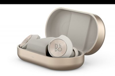  前不久刚刚携手 潮牌Berluti 伯尔鲁帝带来联名（BO 全新 Beoplay EQ 真无线耳机系列公布，两色可选）