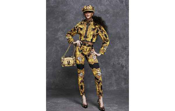  MOSCHINO 莫斯奇诺 2021 早秋潮牌资讯女装系列 目前已陆续开启贩售（MOSCHINO 莫斯奇诺 2021 早秋女装系列抢先预览）
