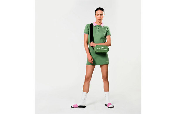 少量成衣设潮牌计一并亮相（Marc Jacobs 全新夏季色彩系列“The Color”来袭~）