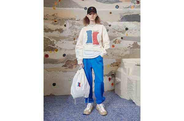 ADER Error 一如既潮牌资讯往的疯狂输出（看步 x ADER Error 全新联名系列今日上架，细节突破）