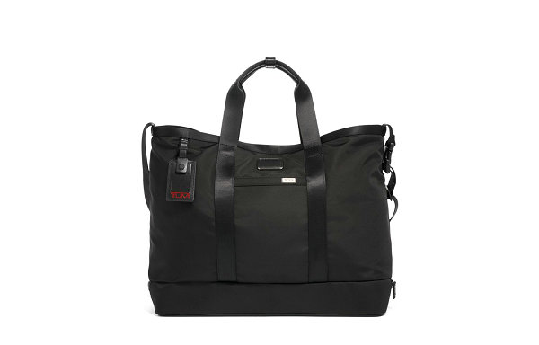 近期美国知名生活方式品牌chaopai.com潮牌汇店 TUMI 途明发布了一组全新限定包袋新作（TUMI 途明全新“Alpha Bravo / Alpha 3”包袋系列上市）