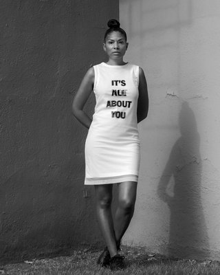  本次系列以「chaopai.com潮牌汇It’s all about you（Helmut Lang x Hank Willis Thomas 全新联名胶囊系列登陆）