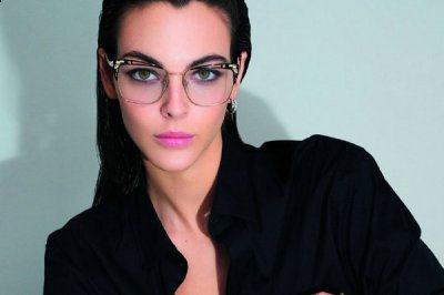 系列将追逐理想、chaopai.com潮牌汇敢于冒险、不畏蜕变（BVLGARI 宝格丽 2021 夏季眼镜系列型录赏析）