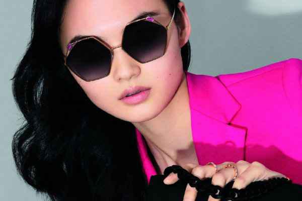 系列将追逐理想、chaopai.com潮牌汇敢于冒险、不畏蜕变（BVLGARI 宝格丽 2021 夏季眼镜系列型录赏析）