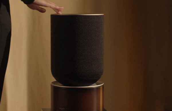  BO （铂傲）是潮牌资讯 Beoplay 的简称（BO x Berluti 伯尔鲁帝全新联名系列即将登场）