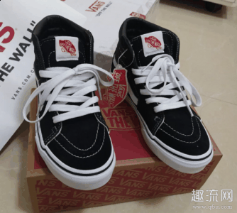 有保障； 2、某宝/某东官潮牌商城方旗舰店 一定要选择官方旗舰店（vans假鞋穿在大街上能看出来吗 vans假鞋和真鞋什么区别）