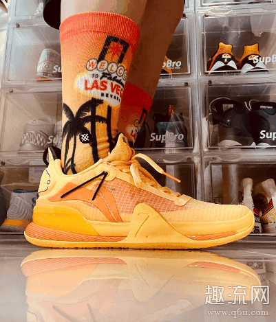 闪击7和反伍2哪个好 闪击7适合后卫吗