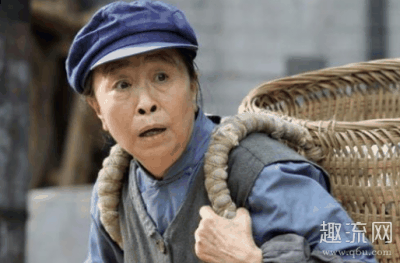 这类老戏骨被潮牌商城尊称为艺术家（丑娘张少华是什么时候去世的 张少华为什么叫先生）
