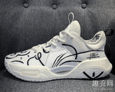 一体式发泡的chaopai.com潮牌汇店zoomx是超级软弹 （全城9很硬吗 全城9前掌䨻为什么没感觉）