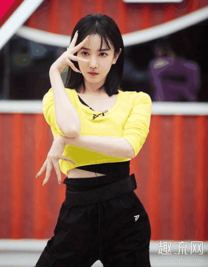 乘风破浪的姐姐2穿的训练服是什么牌子 浪姐2穿的鞋子同款推荐