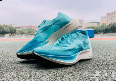  vaporfly next%2拆解图赏析 Nike Zoom vaporfl潮牌信息y NEXT% 2跑步鞋以轻盈的设计与速度为你开辟新纪律之路（vaporfly next%2代跑步测评 vaporfly next%2拆解图赏析）