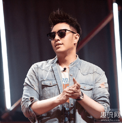 青春有你3潘玮柏墨镜什么牌子 潘玮柏为什么喜欢戴墨镜