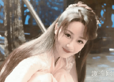 杨紫商业价值为什么这么高 杨紫和杨幂谁的资源更好