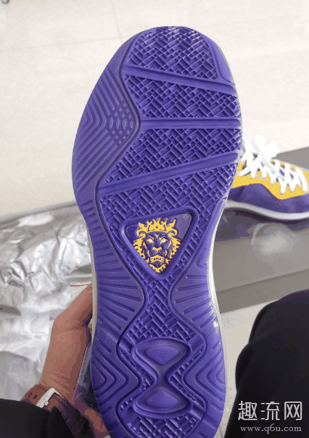 LBJ8湖人复刻开箱测评 LBJ8湖人可以实战吗