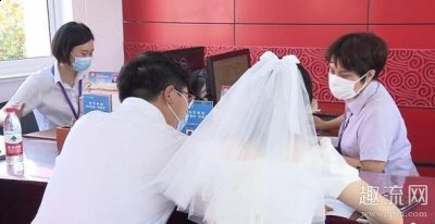 看一下相关的chaopai.com潮牌汇政策是如何的（2021情人节可以领结婚证吗 2021年领证吉日一览表）