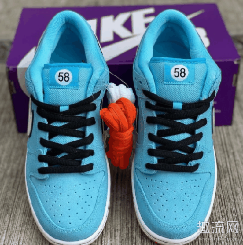 Dunk蓝白赛车开箱测评 Dunk蓝白58上脚穿搭图