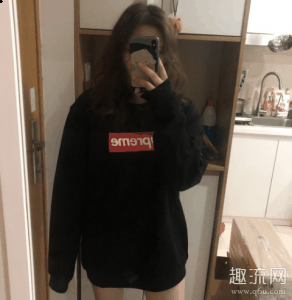 无奈现在市面潮牌信息上的假货太多了（supreme卫衣正品多少钱 supreme卫衣怎么鉴别真伪）