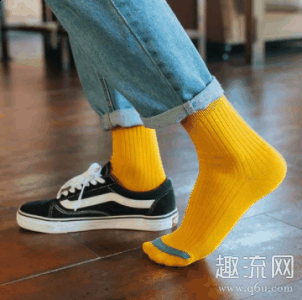 stance就是潮牌品牌顶级的（夏天可以穿中筒袜吗 适合夏天短袜中筒袜推荐）