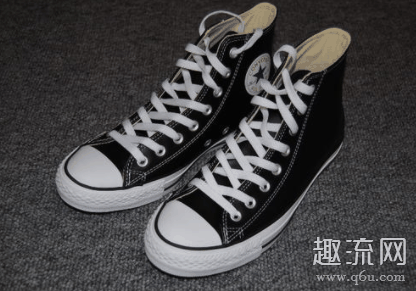 匡威鞋带孔掉色是正品吗 匡威鞋带孔为什么会染色