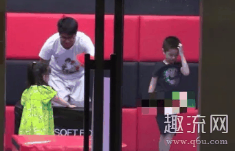 霍思燕二胎是真的吗是自己生的吗 霍思燕二胎什么时候生的