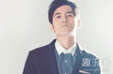  这种情况在很多潮牌商城中年明星中很常见（周杰伦的脸为什么那么大 周杰伦为什么越来越胖了）