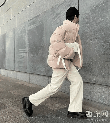 男生穿搭潮流搭配技巧分享 现在潮流的穿衣搭配男