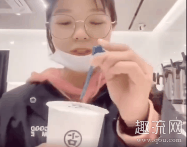 为什么奶茶店吸管换成纸吸管 纸吸管怎么插奶茶
